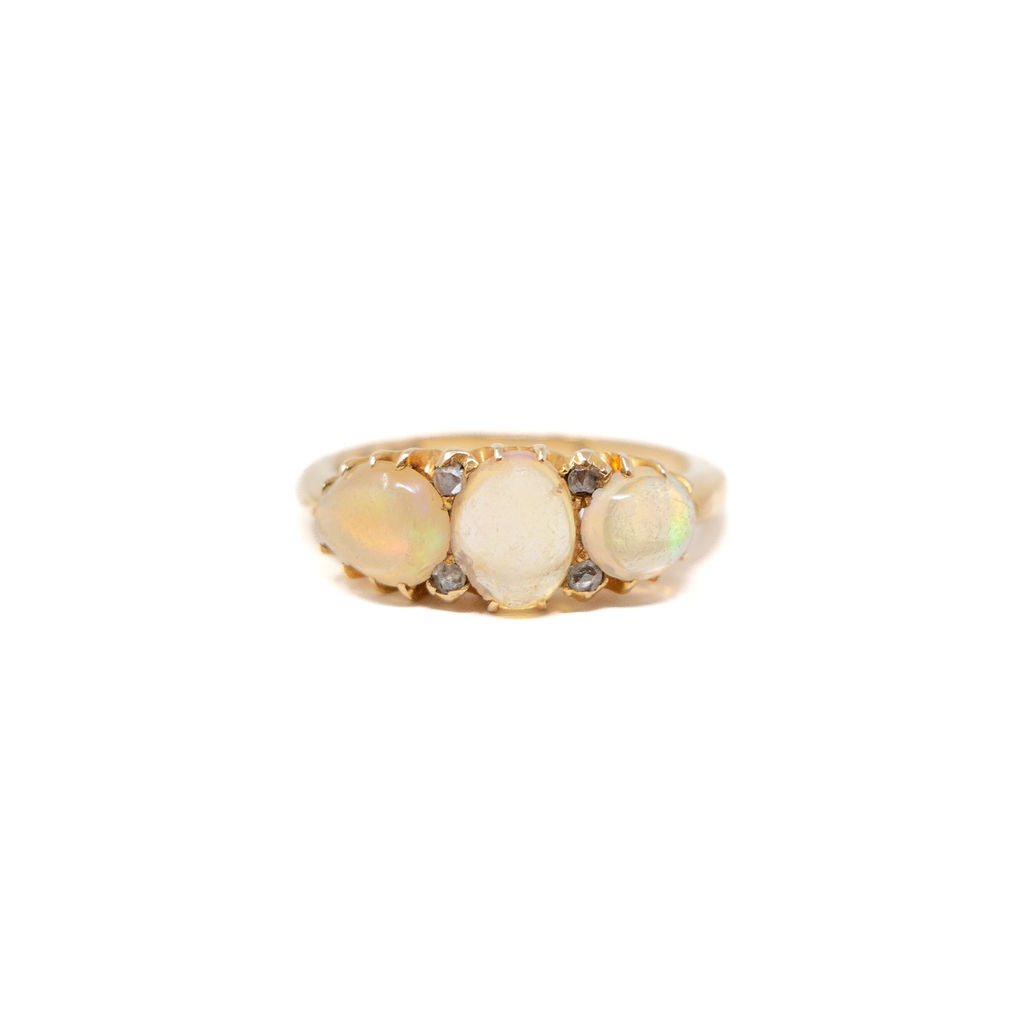 18k Gold Opal and Diamond Ring