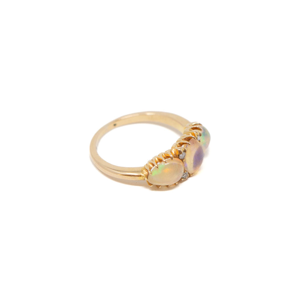 18k Gold Opal and Diamond Ring