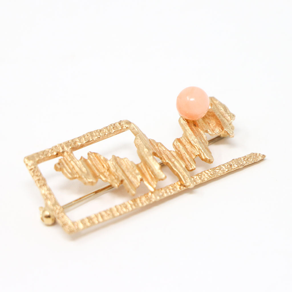 14k Gold Coral Brooch