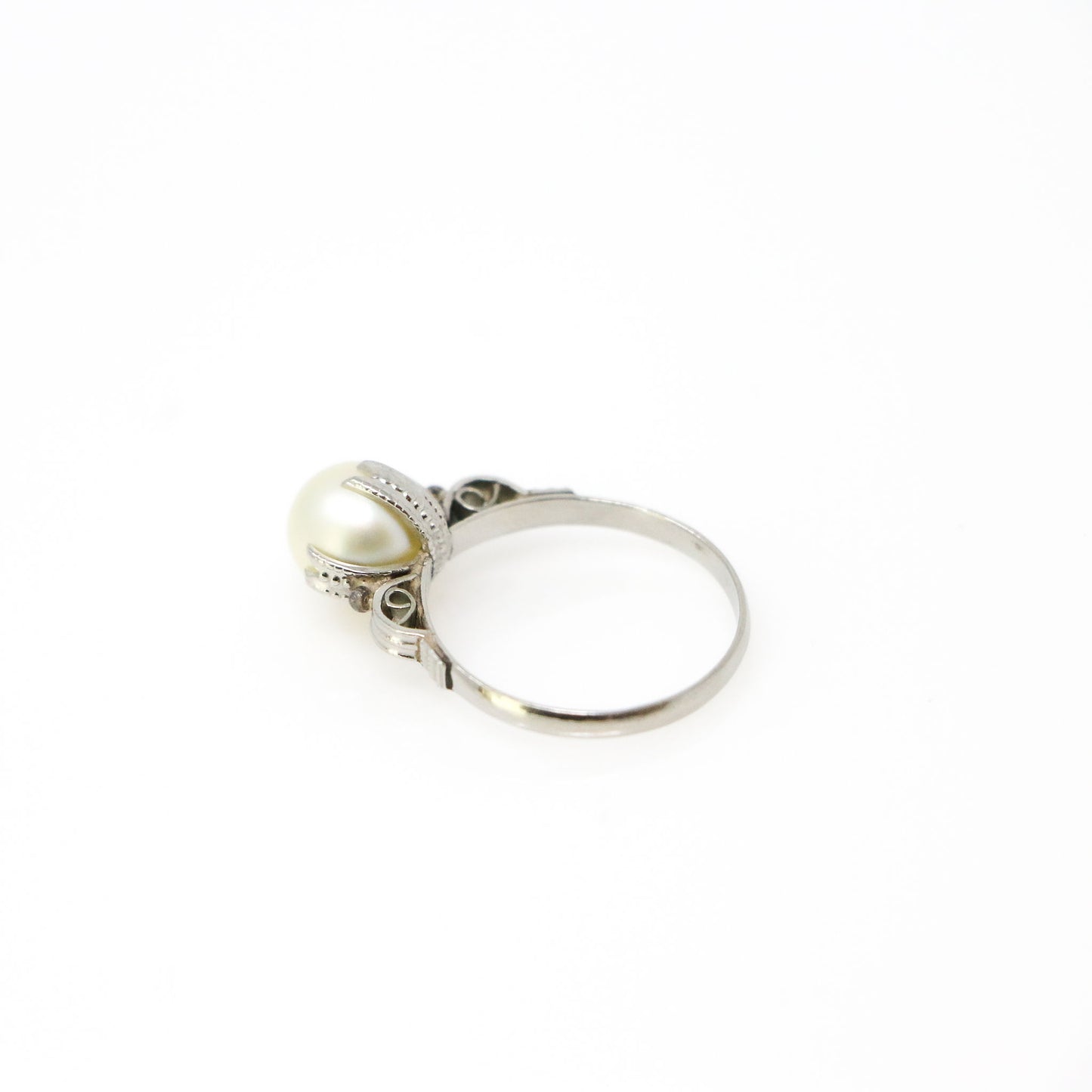 Vintage 14k White Gold Pearl Ring