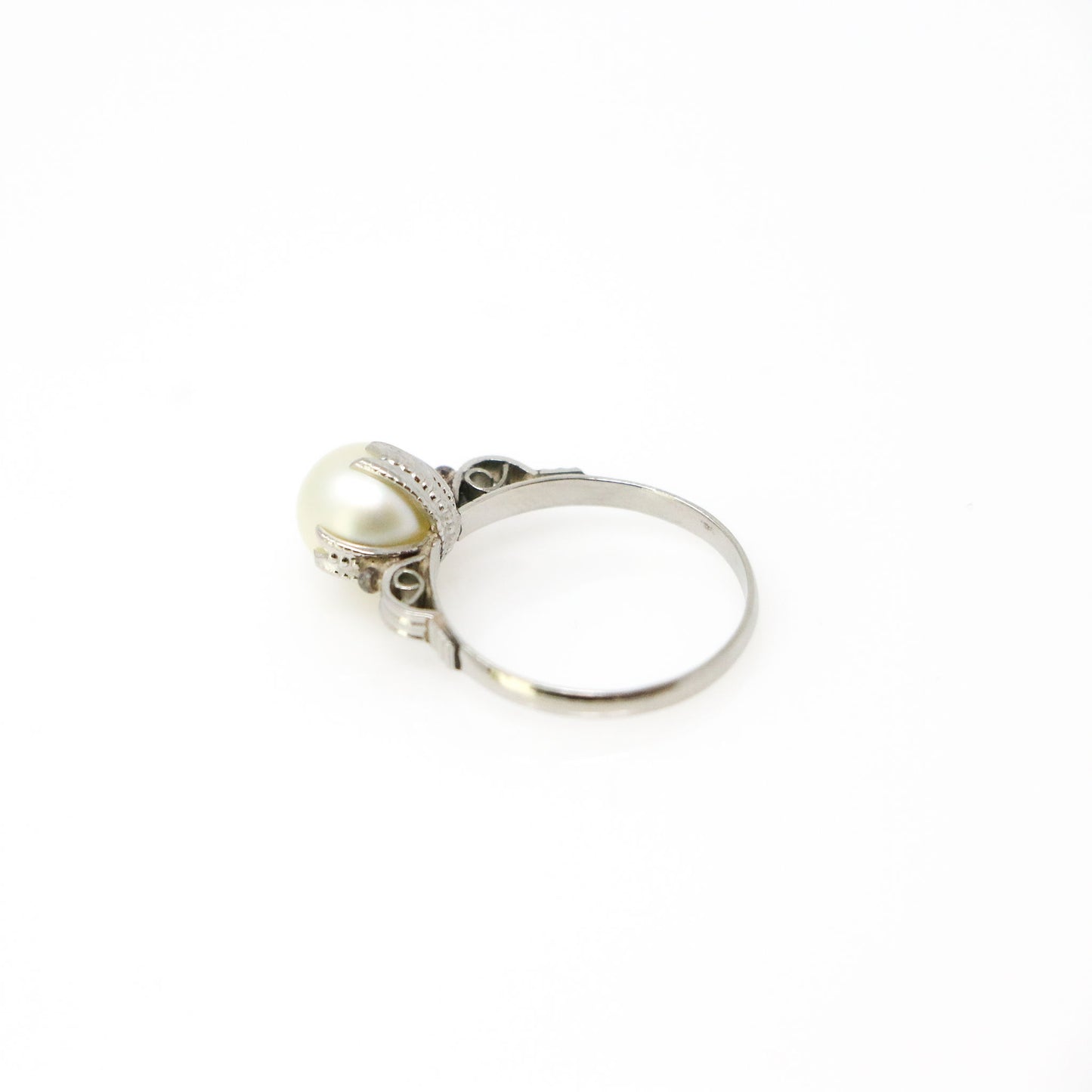 Vintage 14k White Gold Pearl Ring