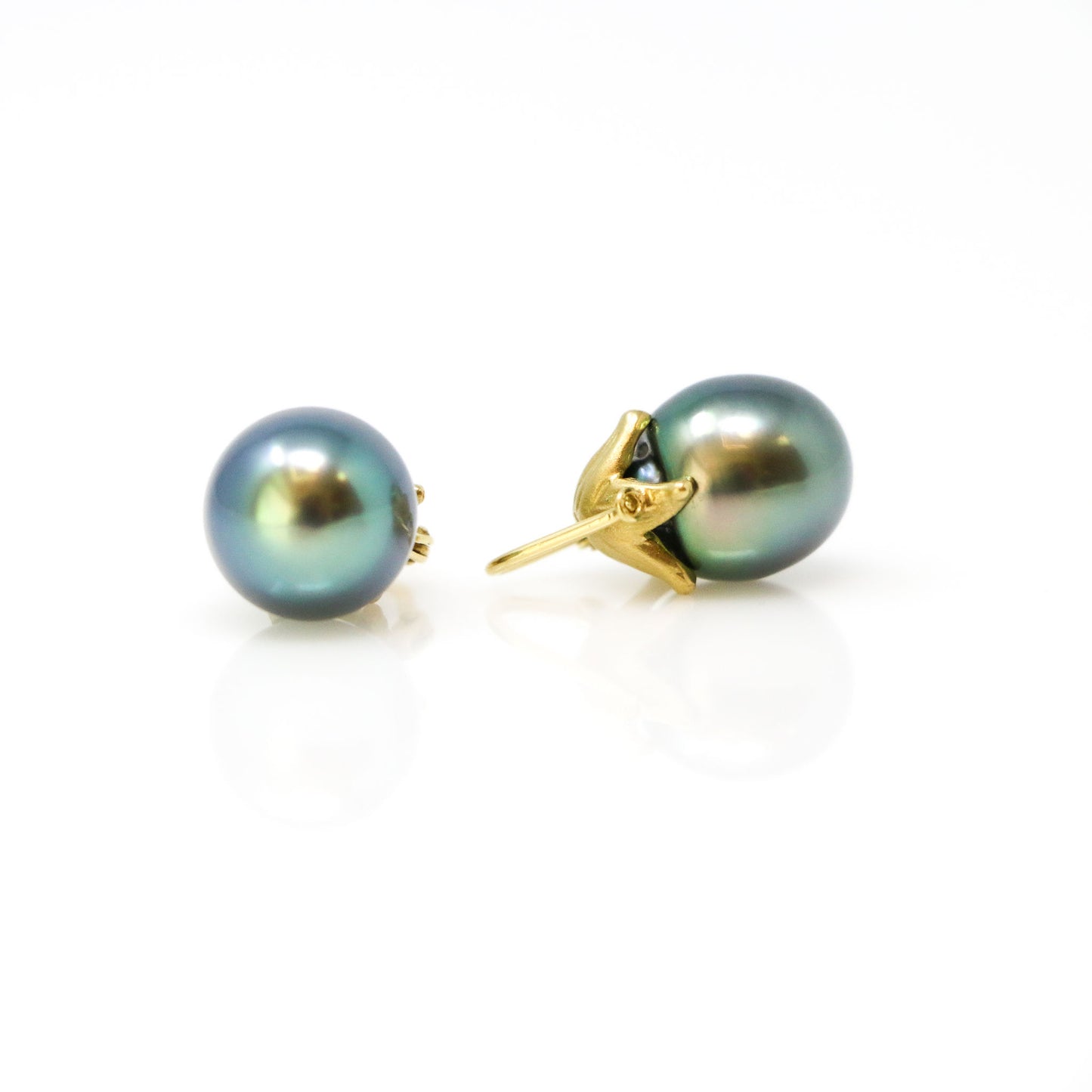 18K Yellow Gold Tahitian Pearl Starfish Earrings