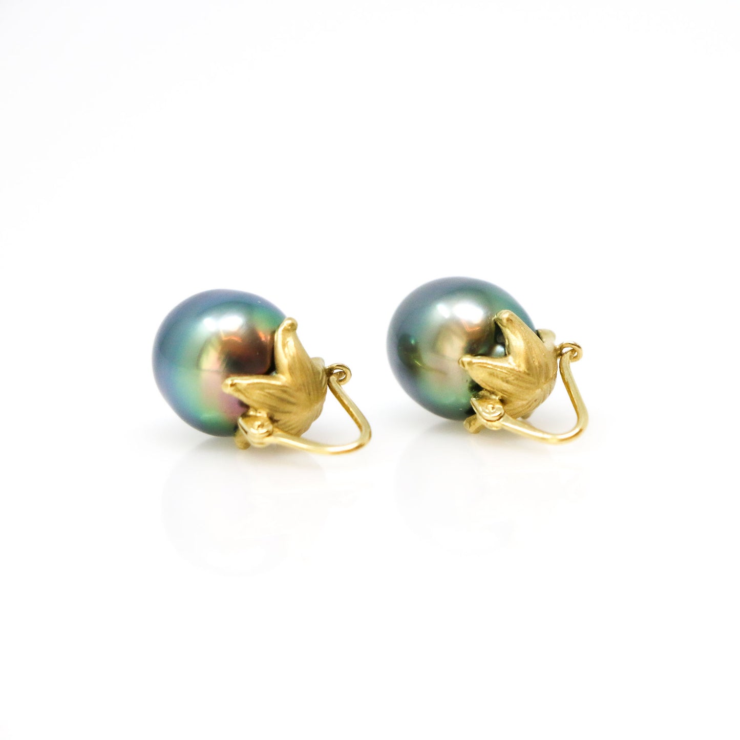18K Yellow Gold Tahitian Pearl Starfish Earrings