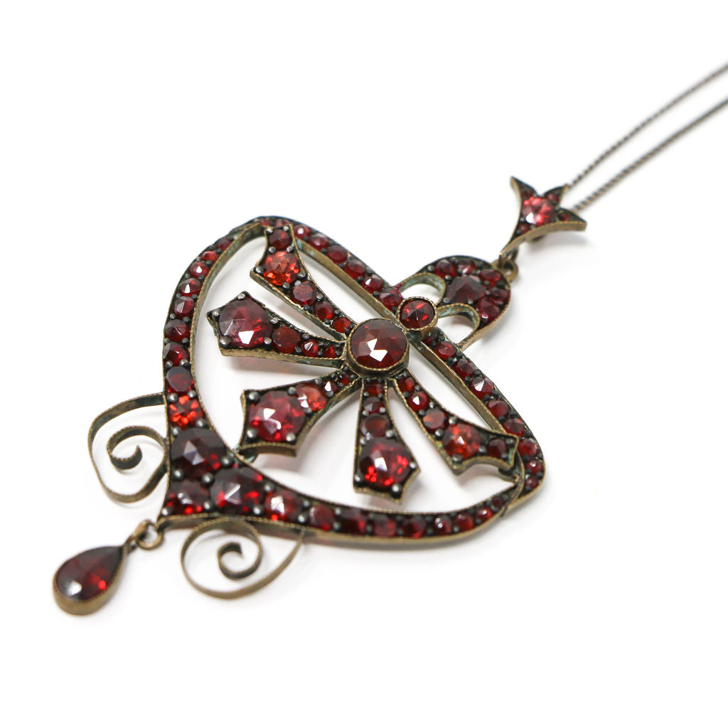 Silver Edwardian Garnet Pendant and Chain