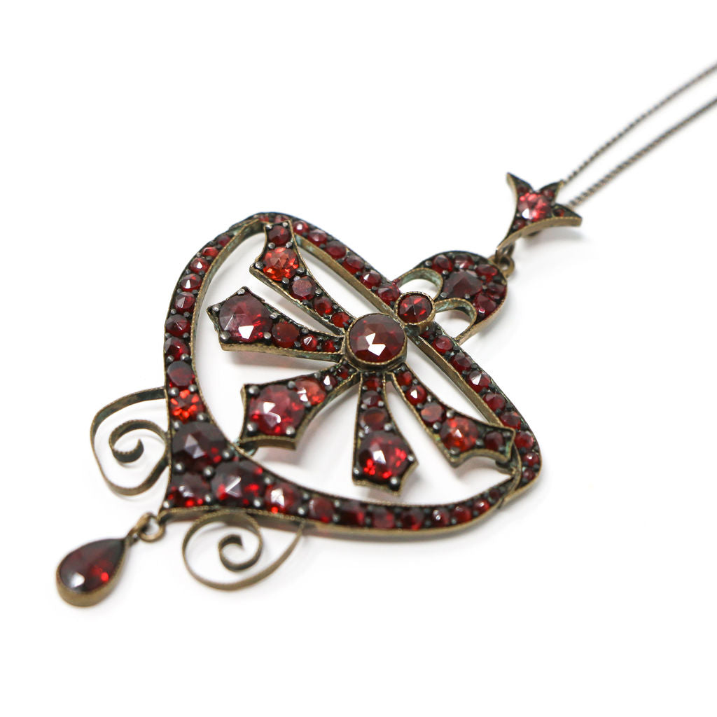 Silver Edwardian Garnet Pendant and Chain