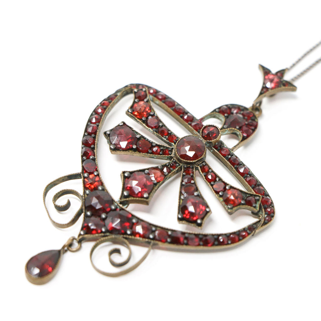 Silver Edwardian Garnet Pendant and Chain