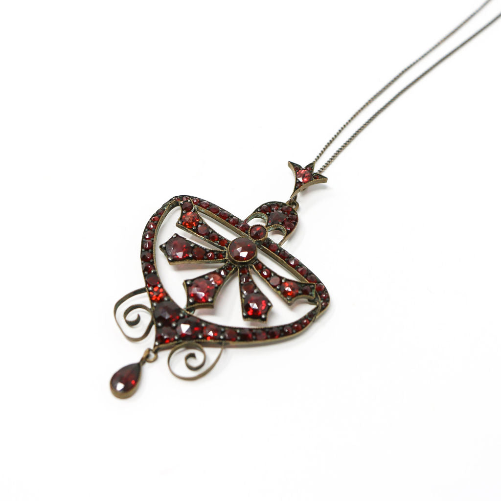 Silver Edwardian Garnet Pendant and Chain